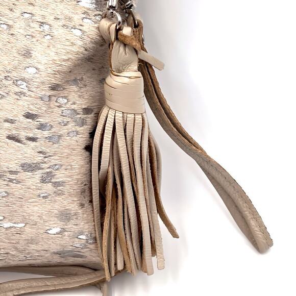 VASH Genuine Cowhide Leather Western Cream Clutch Crossbody Bag w/ Silver Detail - Picture 8 of 11